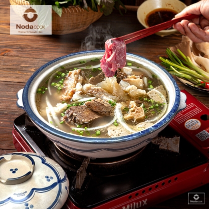 Nồi đất nấu lẩu bò 2.5 lít vẽ hoạ tiết tranh tràm